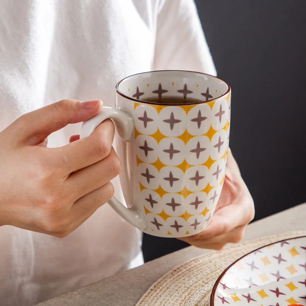 Vancasso Tafelservice Porzellan, Tulip Elegantes Geschirrset, 48 Teilig Kombiservice Mit Speiseteller, Dessertteller, Müslischalen Und Kaffeebecher Für 12 Personen 11 Vancasso Tafelservice Porzellan, Tulip Elegantes Geschirrset, 48 Teilig Kombiservice Mit Speiseteller, Dessertteller, Müslischalen Und Kaffeebecher Für 12 Personen – Bild 9