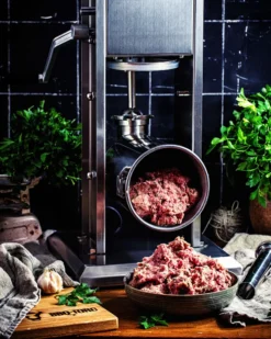 Zelsius Profi Wurstfüllmaschine | 7 Liter | Schwarz | Edelstahl -Küchenutensilien 9ba6b448923446f2fe654967262e3f41