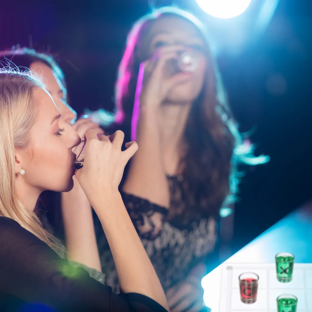 Relaxdays Tic Tac Toe Trinkspiel XL 5 Relaxdays Tic Tac Toe Trinkspiel XL – Bild 3